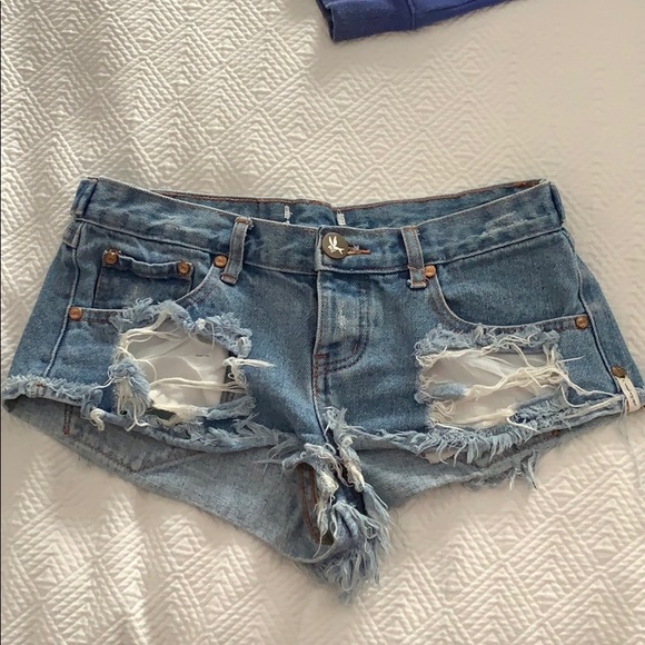 One Teaspoon short shorts - Picture 1 of 3